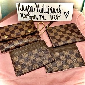 SOLD- Louis Vuitton Modulable Compact wallet